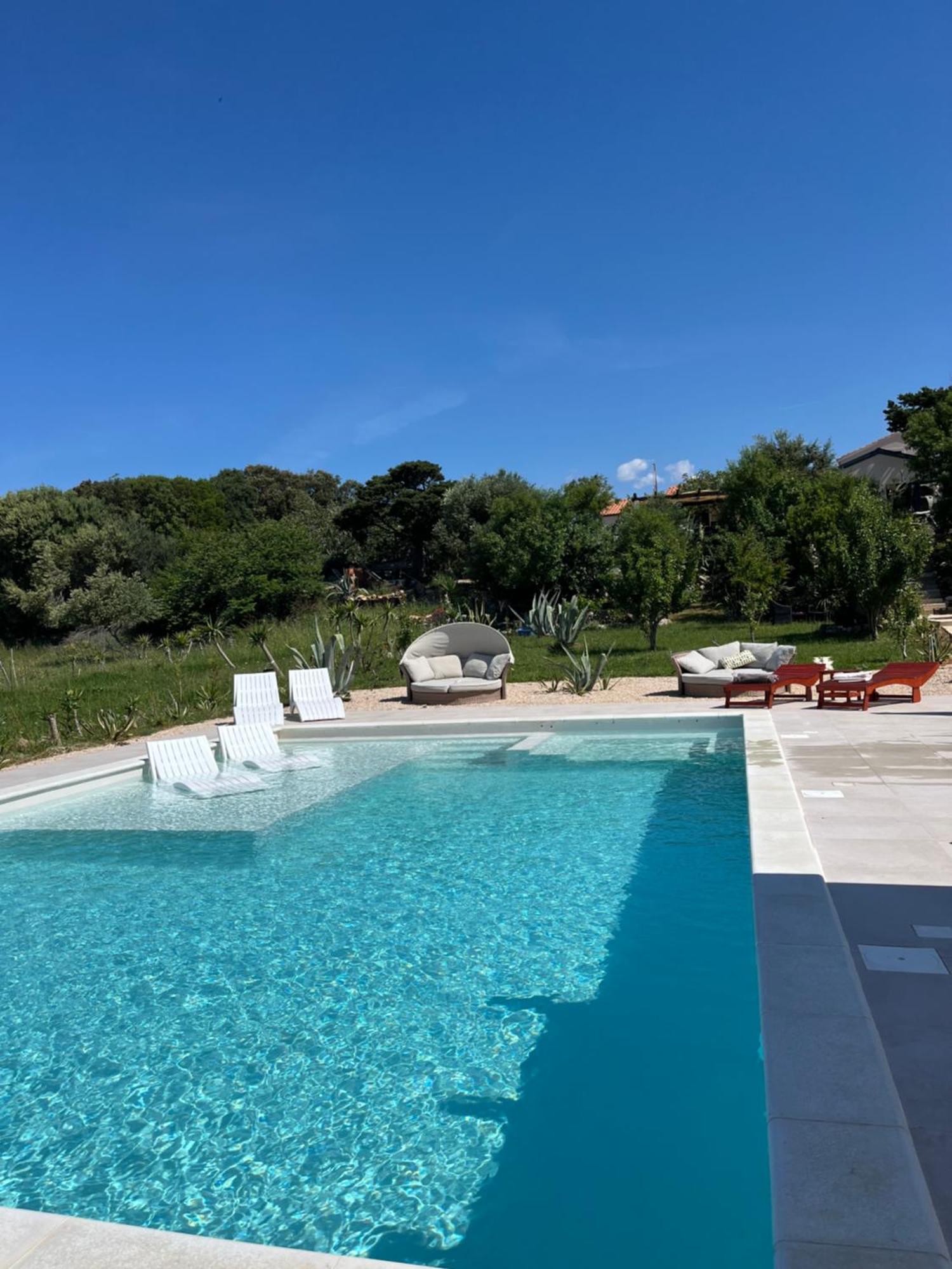 נובליה Villa Slatina Near Zrce Beach מראה חיצוני תמונה